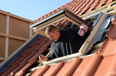 Pose de fenêtres de toit Velux à Sassegnies
